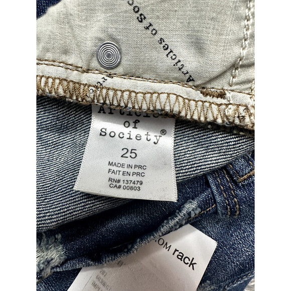 Articles Of Society Women's Nadine Knee Distressed Denim Shorts In Blue Size 25 - Picture 8 of 9